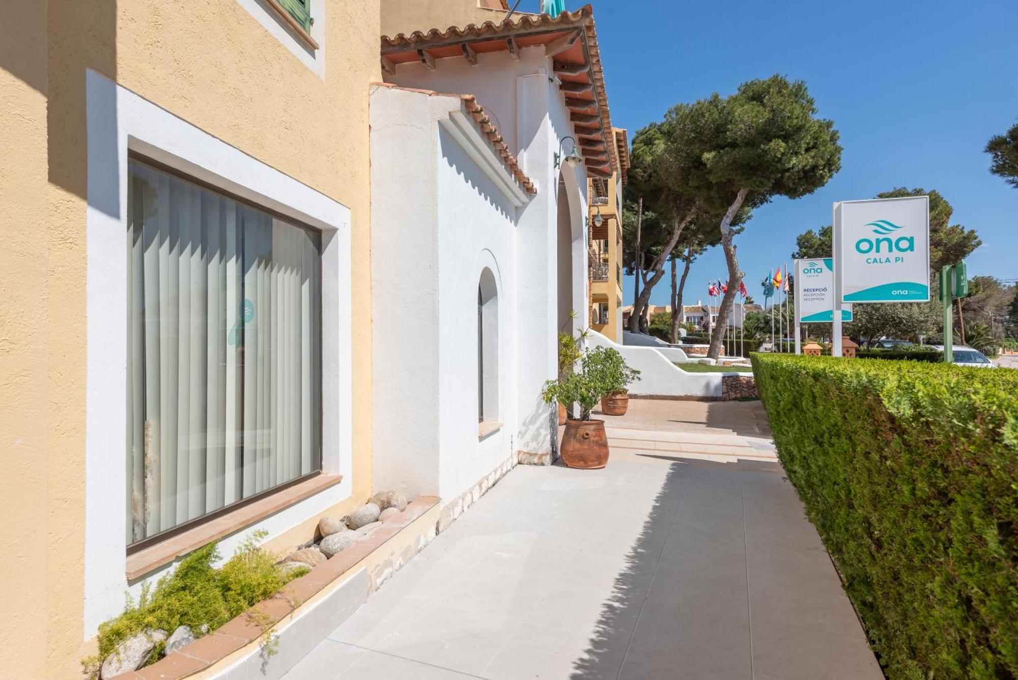 Aparthotel Ona Cala Pi Club Экстерьер фото